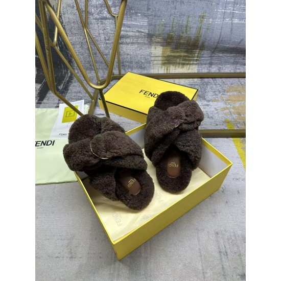 Fendi Slippers Shoes Best Quality
Women 35-41