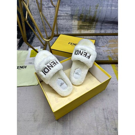 Fendi Slippers Shoes Best Quality
Women 35-41