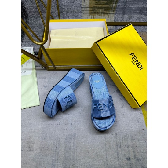 Fendi Slippers Shoes Best Quality
Women 35-41