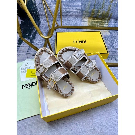 Fendi Slippers Shoes Best Quality
Women 35-41