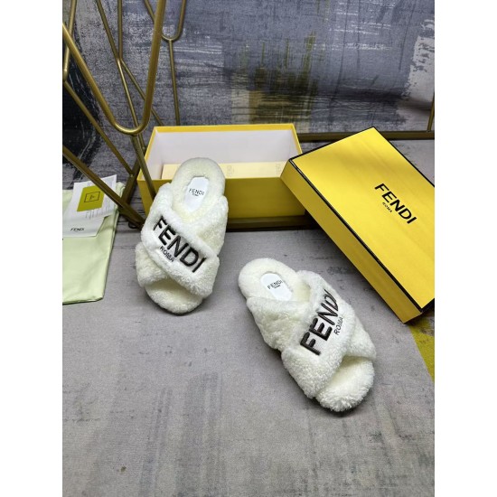 Fendi Slippers Shoes Best Quality
Women 35-41