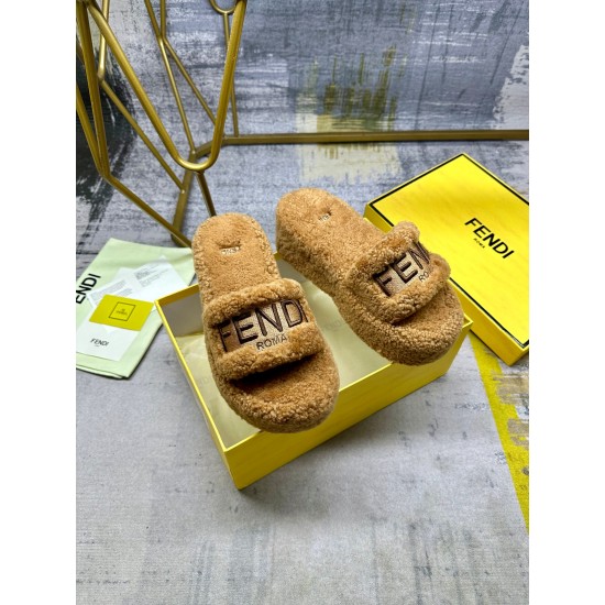 Fendi Slippers Shoes Best Quality
Women 35-41