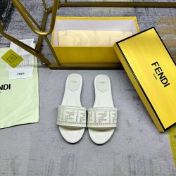 Fendi Slippers Shoes Best Quality
Women 35-41