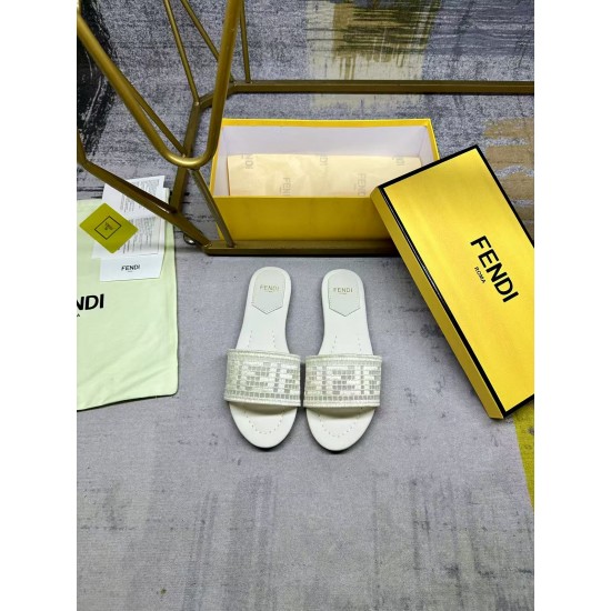 Fendi Slippers Shoes Best Quality
Women 35-41