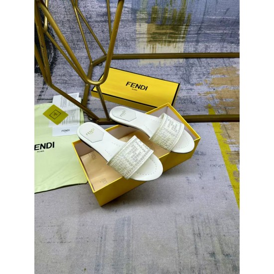 Fendi Slippers Shoes Best Quality
Women 35-41