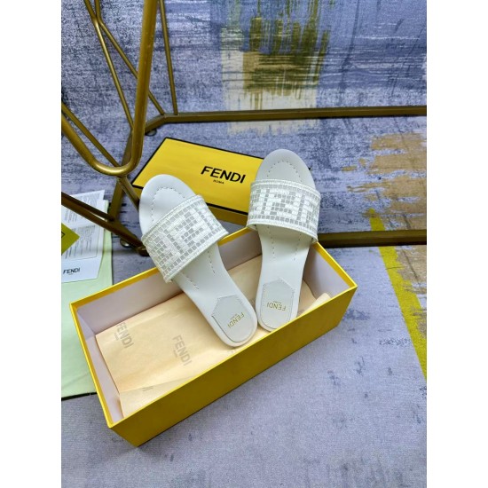 Fendi Slippers Shoes Best Quality
Women 35-41