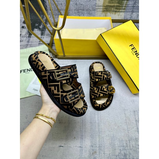 Fendi Slippers Shoes Best Quality
Women 35-41