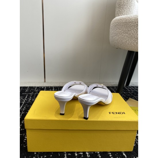 Fendi Slippers Shoes Best Quality
Women 35-41