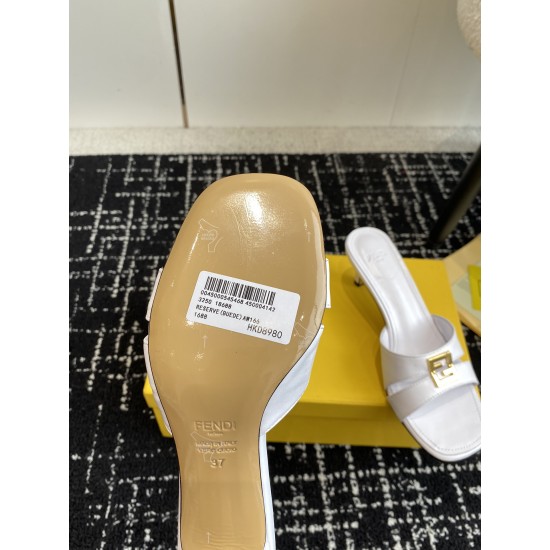 Fendi Slippers Shoes Best Quality
Women 35-41