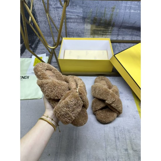 Fendi Slippers Shoes Best Quality
Women 35-41