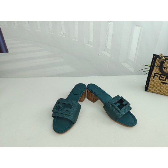 Fendi Slippers Shoes Best Quality
Women 35-41