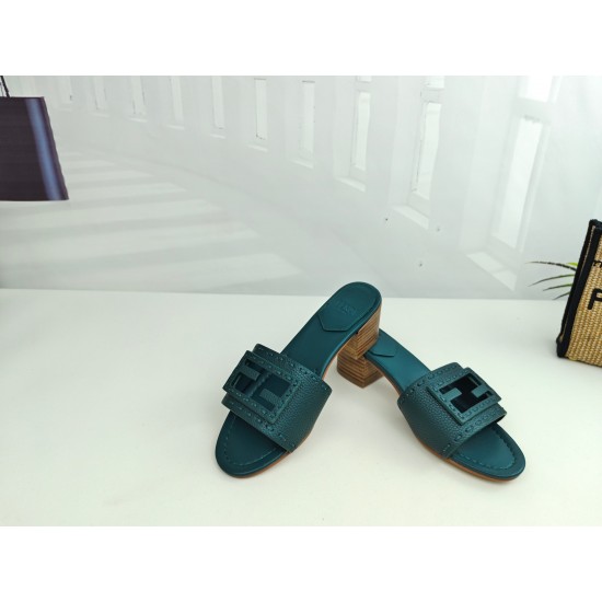 Fendi Slippers Shoes Best Quality
Women 35-41