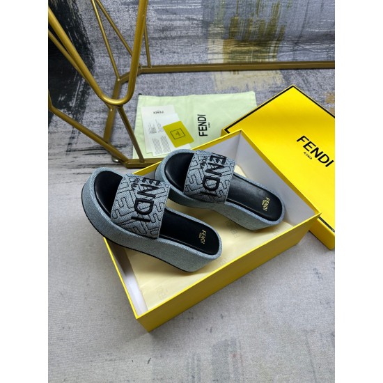 Fendi Slippers Shoes Best Quality
Women 35-41