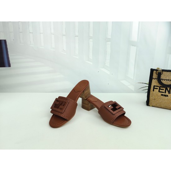 Fendi Slippers Shoes Best Quality
Women 35-41