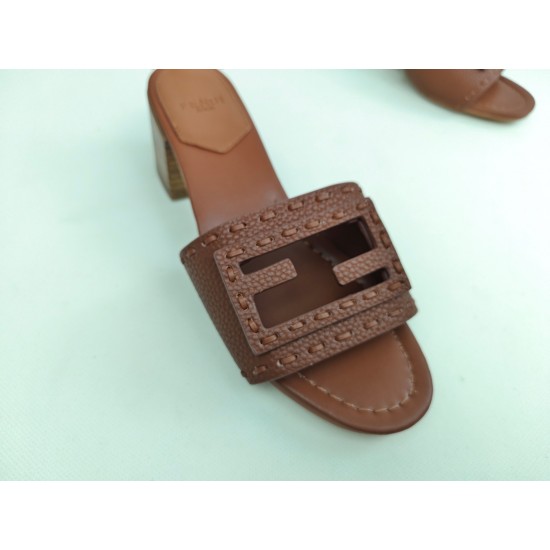 Fendi Slippers Shoes Best Quality
Women 35-41