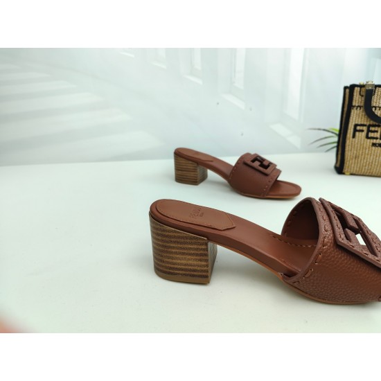 Fendi Slippers Shoes Best Quality
Women 35-41