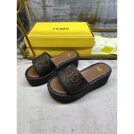 Fendi Slippers Shoes Best Quality
Women 35-41