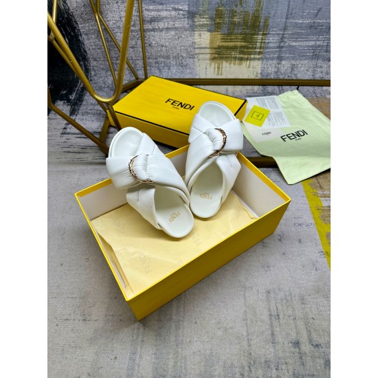 Fendi Slippers Shoes Best Quality
Women 35-41