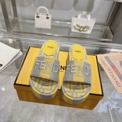 Fendi Slippers Shoes Best Quality
Women 35-41