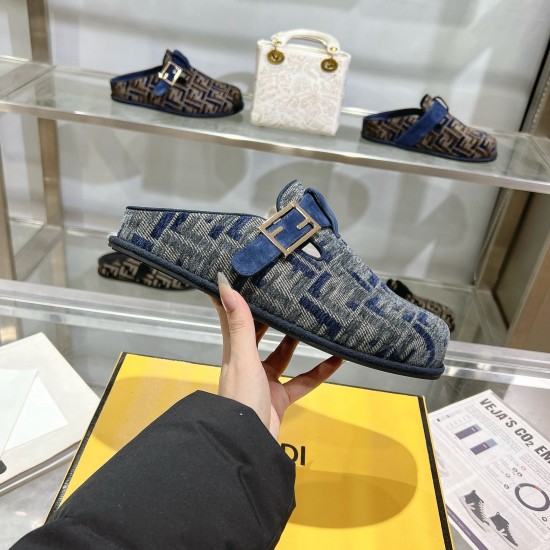 Fendi Slippers Shoes Best Quality
Women 35-41
