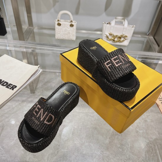 Fendi Slippers Shoes Best Quality
Women 35-41
