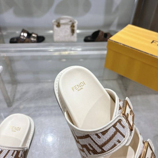 Fendi Slippers Shoes Best Quality
Women 35-41