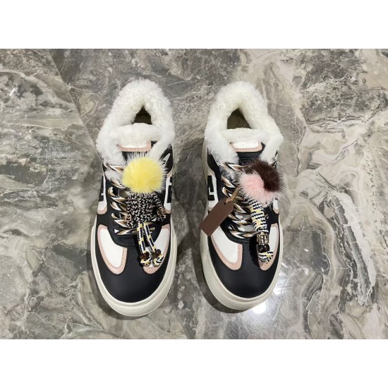 Fendi Sneakers Shoes Best Quality
Women 35-41
men 39-45