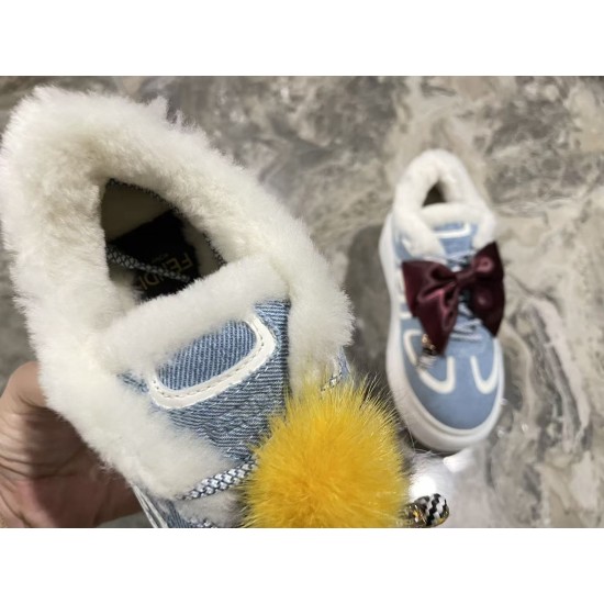 Fendi Sneakers Shoes Best Quality
Women 35-41
men 39-45