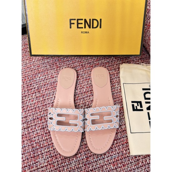 Fendi slippers