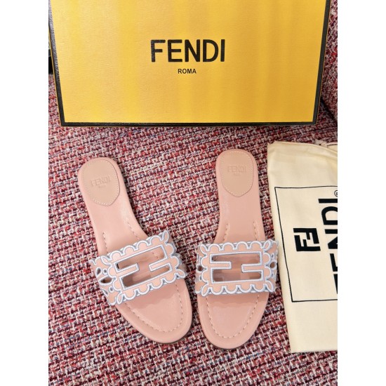 Fendi slippers