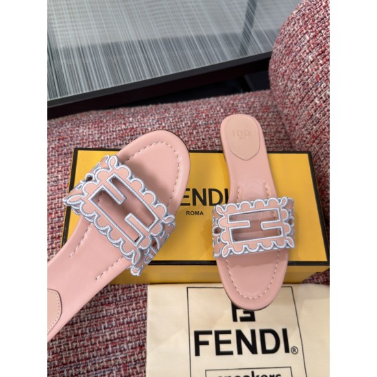 Fendi slippers