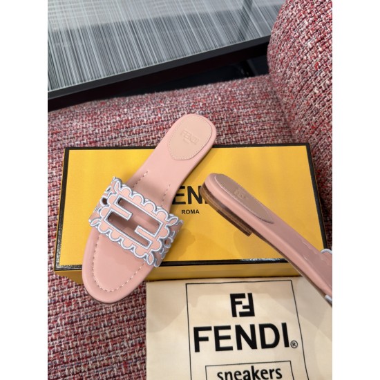 Fendi slippers