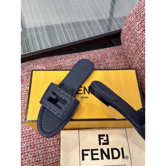 Fendi slippers