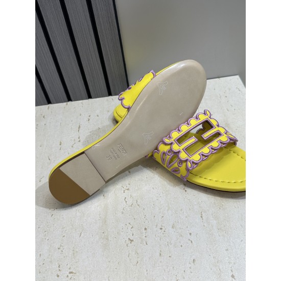 Fendi slippers