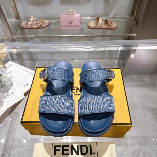 Fendi slippers