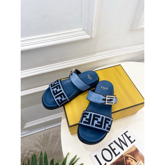 Fendi slippers