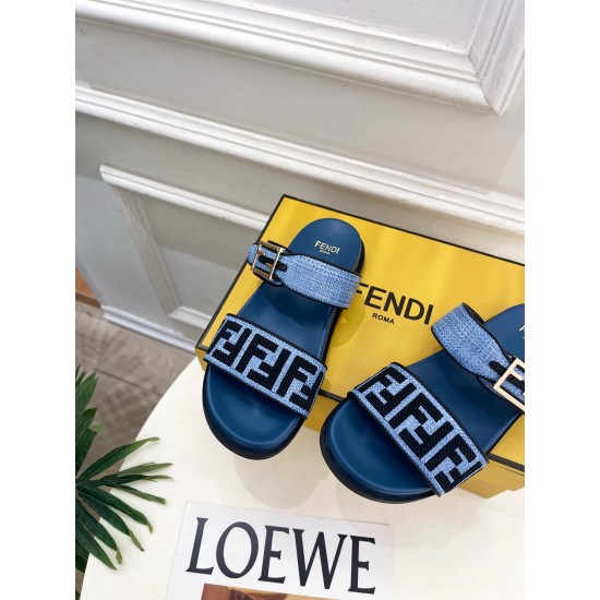 Fendi slippers
