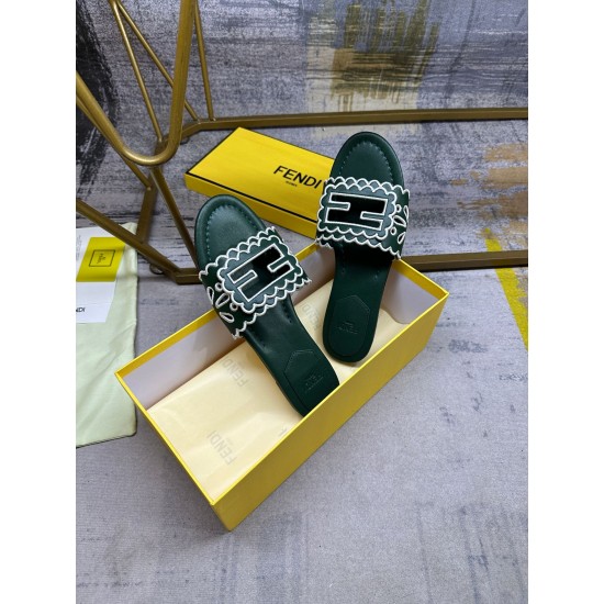 Fendi slippers