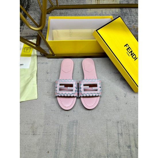 Fendi slippers