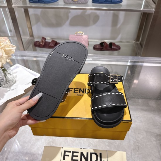 Fendi slippers