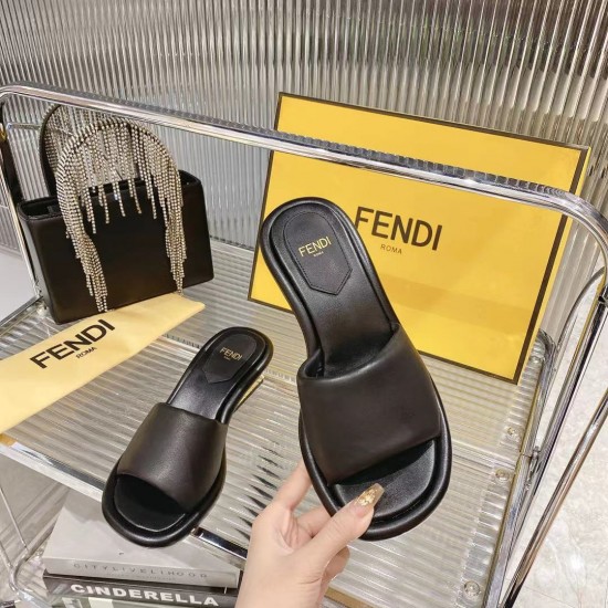 Fendi slippers