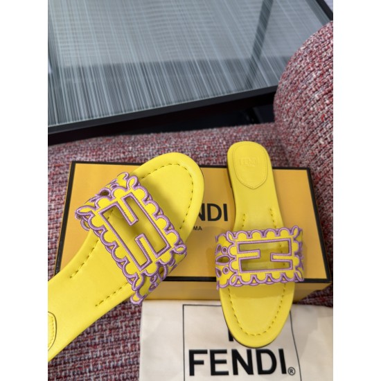 Fendi slippers