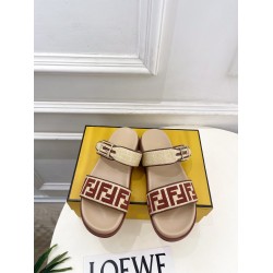 Fendi slippers