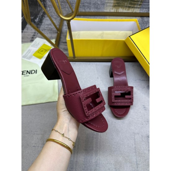 Fendi slippers