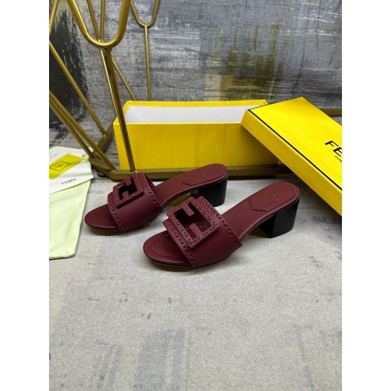 Fendi slippers