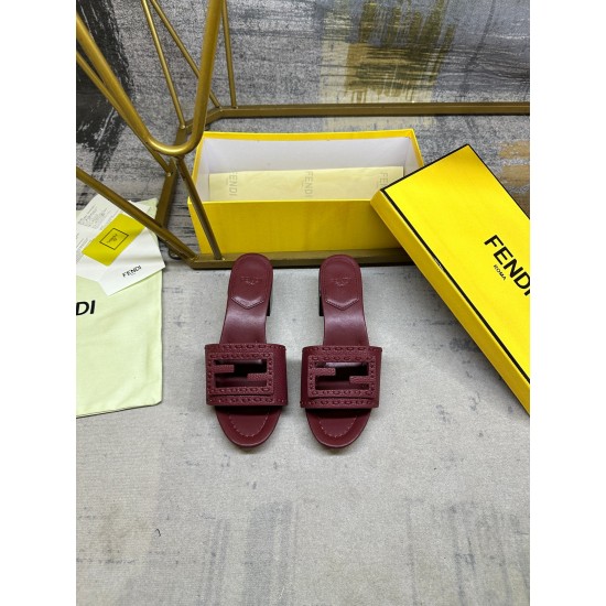Fendi slippers