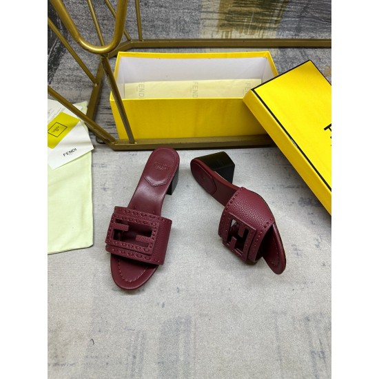 Fendi slippers