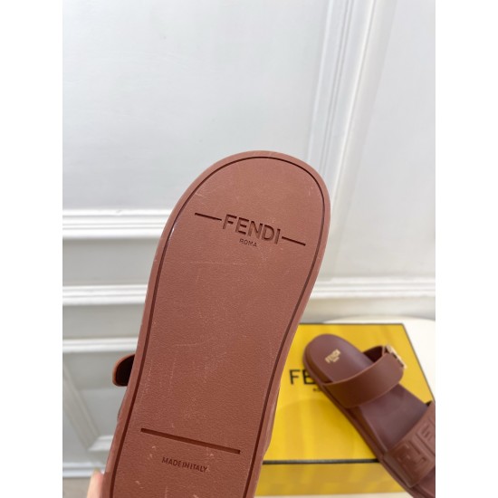 Fendi slippers