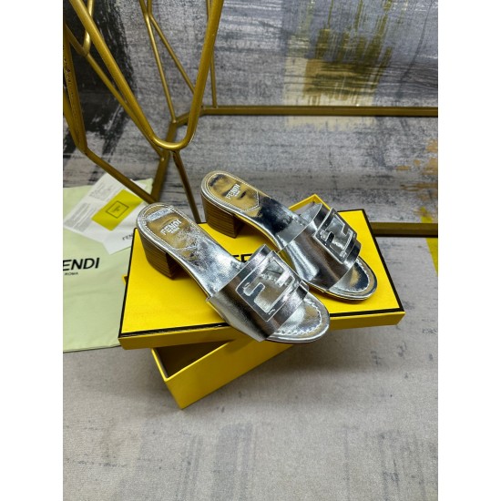 Fendi slippers