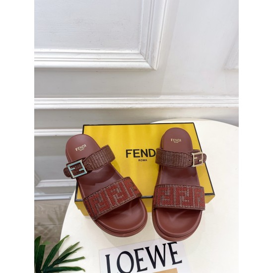 Fendi slippers